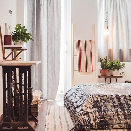 Condodo Homestay Ben Van Don ホーチミン市 エクステリア 写真