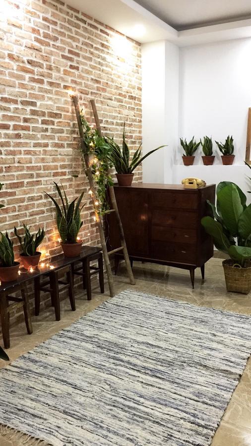 Condodo Homestay Ben Van Don ホーチミン市 エクステリア 写真